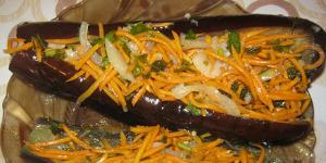 Как приготовить квашеные баклажаны с капустой, сельдереем и морковью